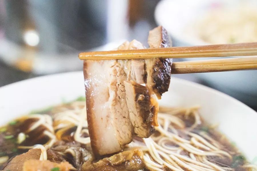 为了吃美食去外地,为了吃儿时的味道跑到一个地方