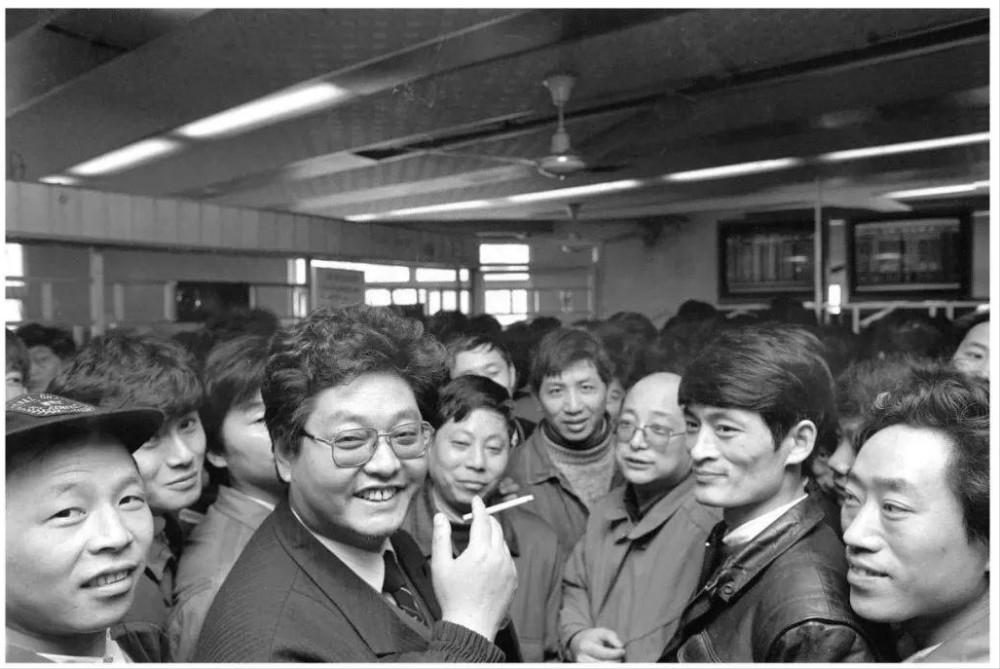 股神杨百万个人简介,杨百万股神