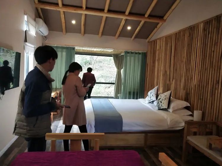 走向我们的小康生活视频如何制作,走向我们的小康生活中国画