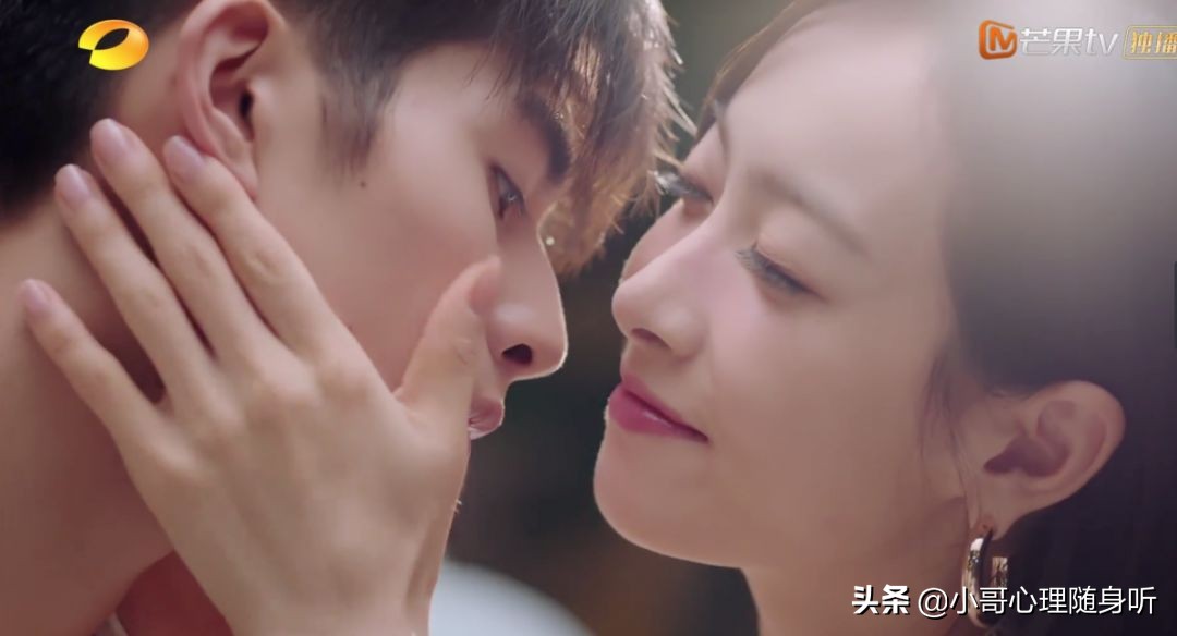 下一站是幸福拥吻,下一站是幸福的接吻片段