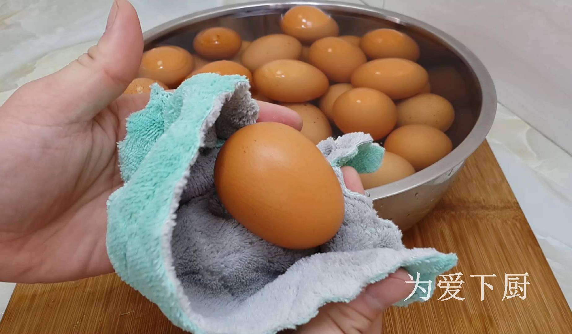 腌鸡蛋最正宗的做法,腌鸡蛋正宗腌法大全图解