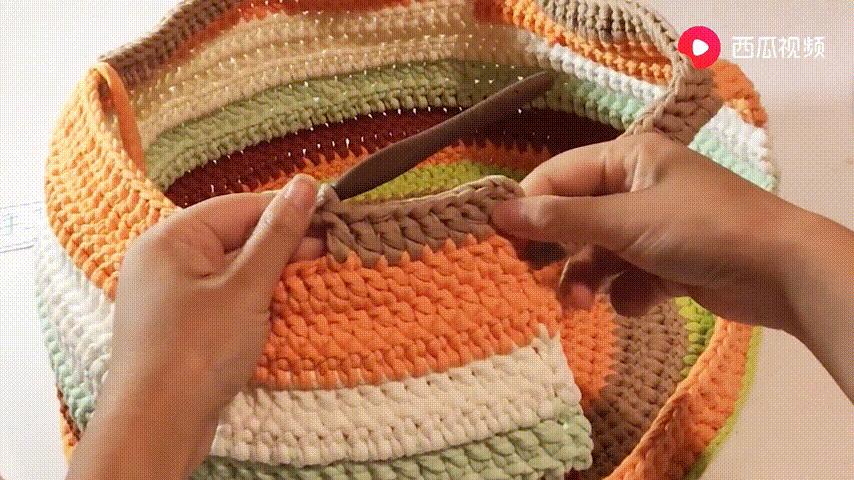 上海90后妈妈产后抑郁织毛衣,产后抑郁妈妈织毛衣