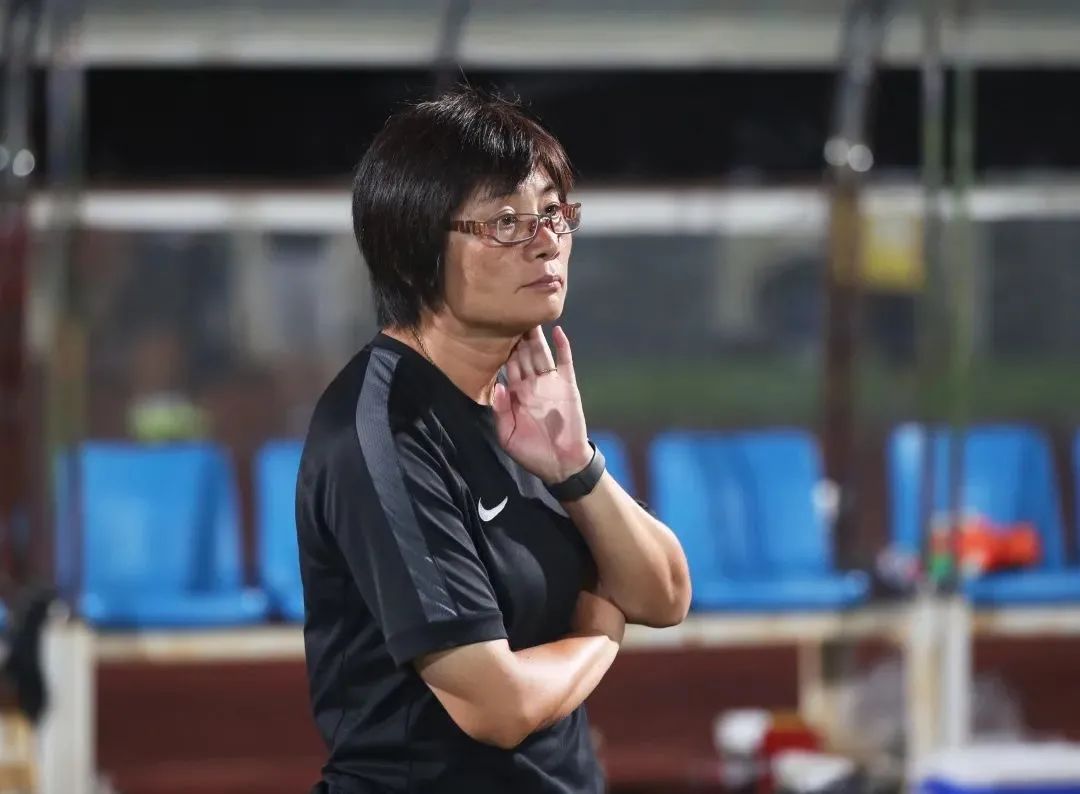 谁是女足主教练,中国女足郎平