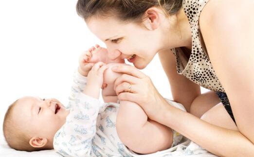 新生儿宝宝出现湿疹怎么办,新生儿宝宝湿疹主要是什么原因