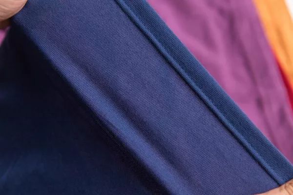 夏天到了你会穿什么衣服,夏天到了你会穿短袖吗是什么梗