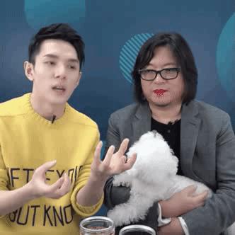 李佳琦给高晓松涂了口红，“美”得不像话？！不过牙齿是真的白