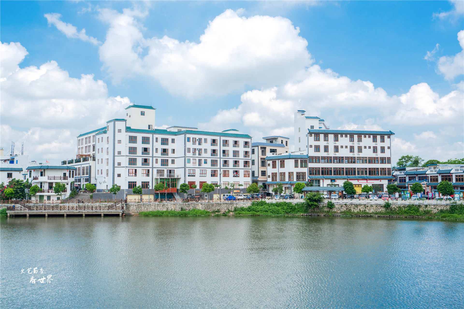 离开三亚的东北人都去哪了,三亚养老过冬好的地方每月多少钱