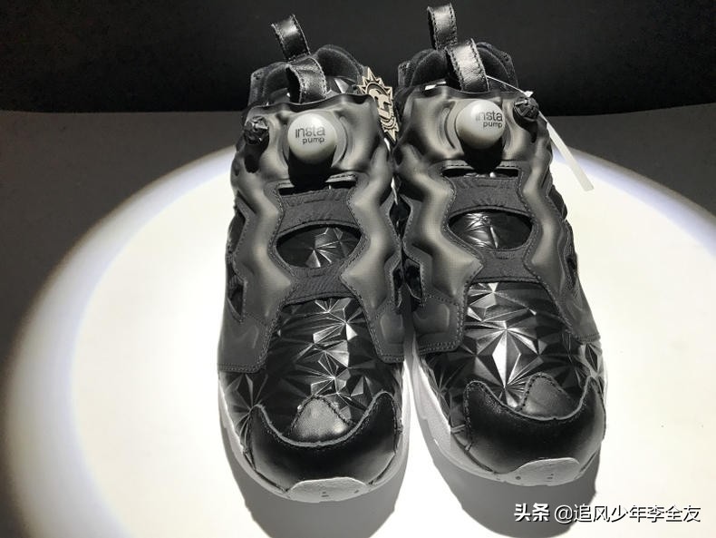 锐步充气鞋靠谱吗,锐步充气鞋值得入手吗