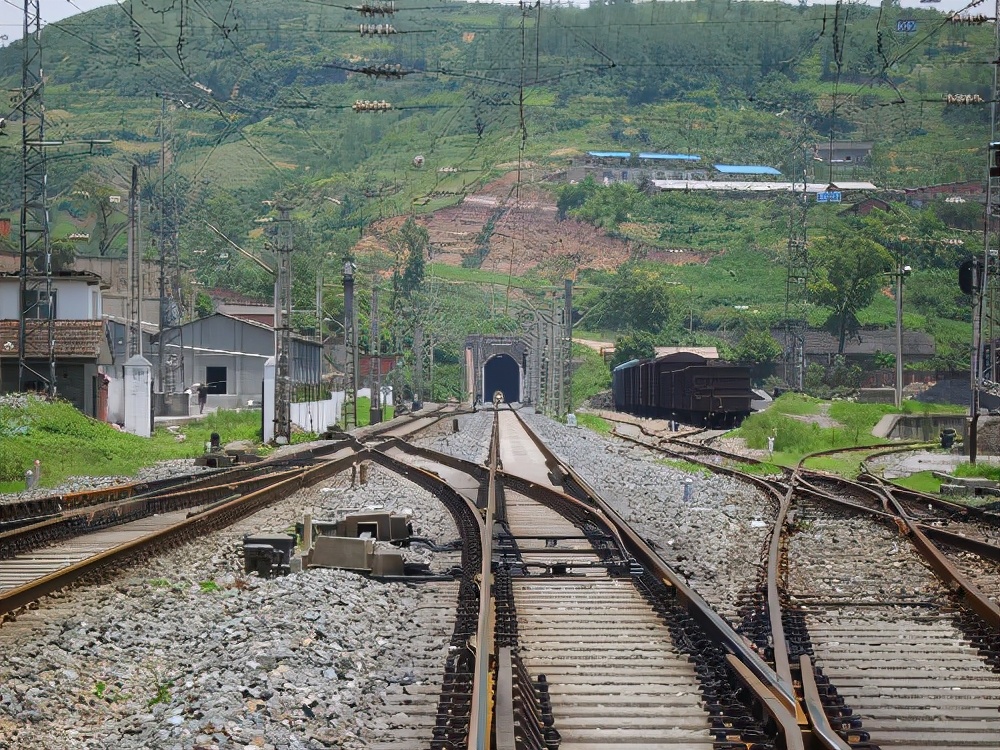 运转昭化站,探秘821厂铁路专线