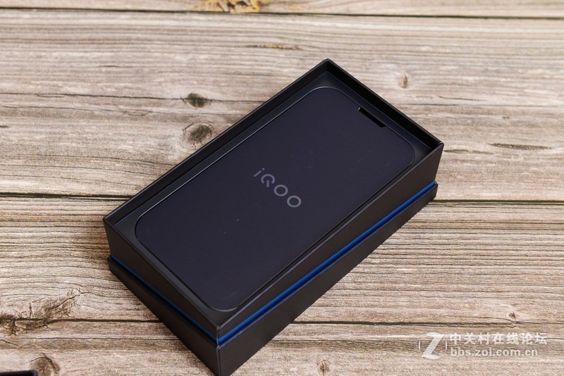 能流畅玩原神的iqoo手机,iqoo水桶机