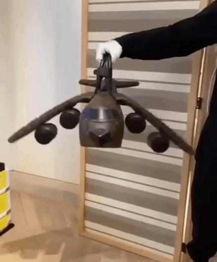 lv顶级旅行包多少钱,lv推出形似飞机的包售价25万