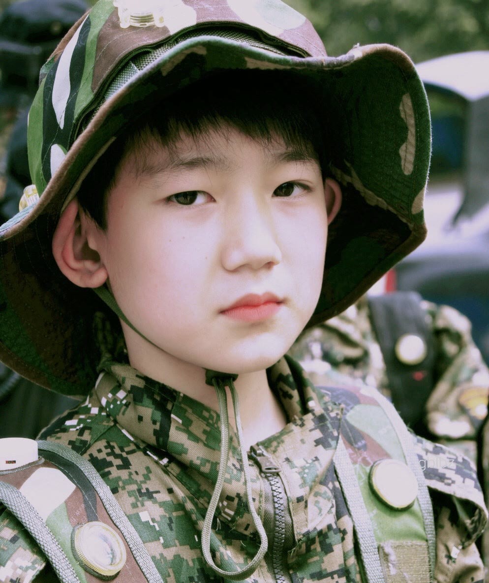 肖战成毅罗云熙龚俊,龚俊和肖战朱一龙罗云熙