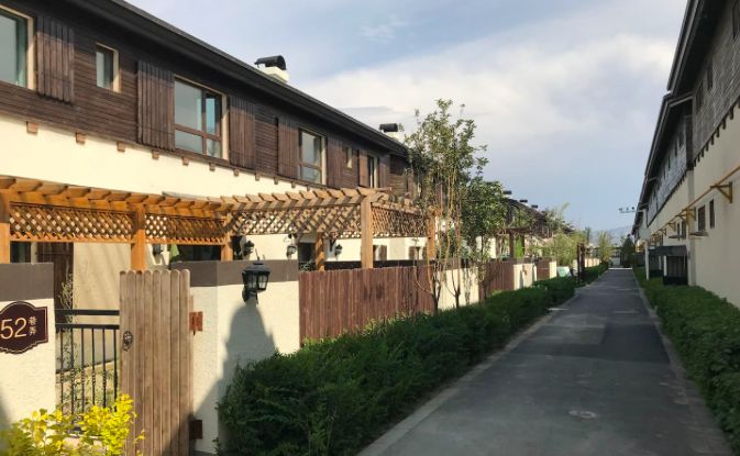 民宿365近期10家大热的极简民宿,西北风格民宿