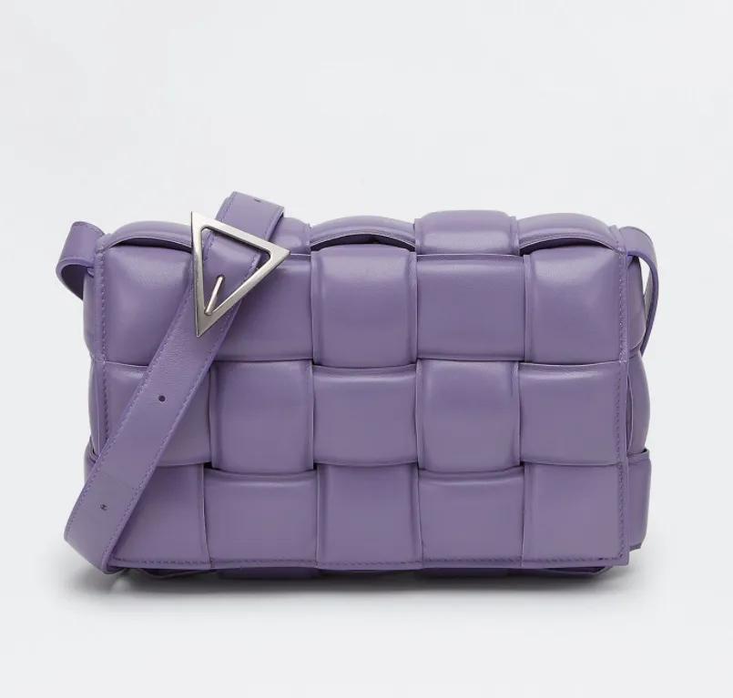 明星bv枕头包,明星同款bv枕头包