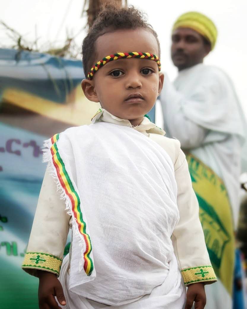 在云上写诗在山里喝茶完整版,在云上喝茶在山里写诗