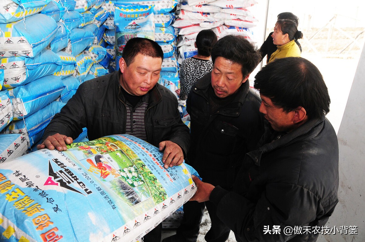 硫酸钾复合肥跟复合肥什么区别,硫酸钾复合肥与硫酸钾型区别