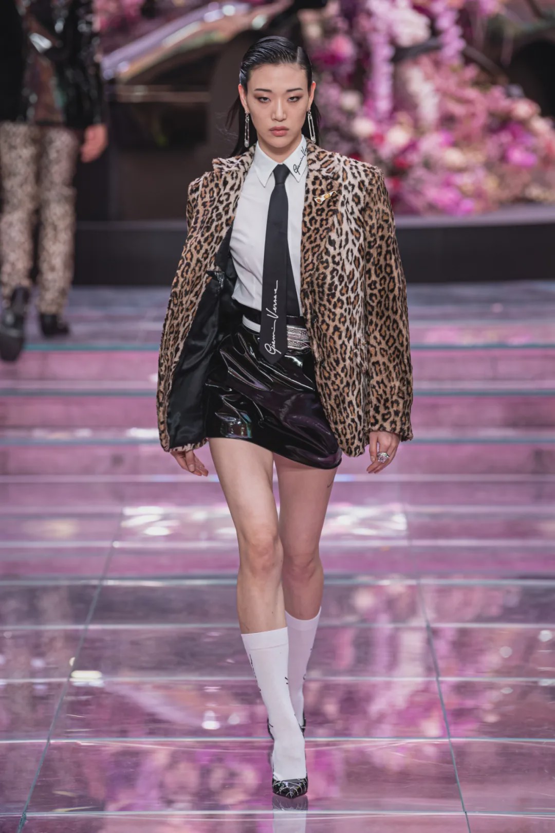 dior璞圭汗鐨崏,dior璞圭汗濂抽瀷