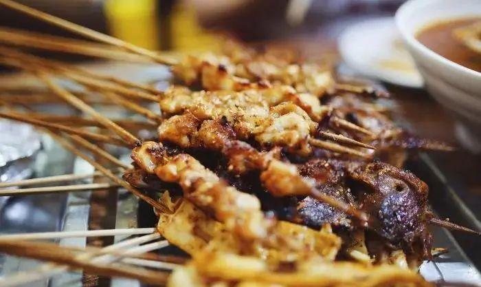 沈阳人有多爱吃鸡架,沈阳人为什么喜欢吃鸡架