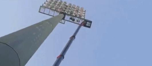 国足对马来西亚比赛回放,国足修球场