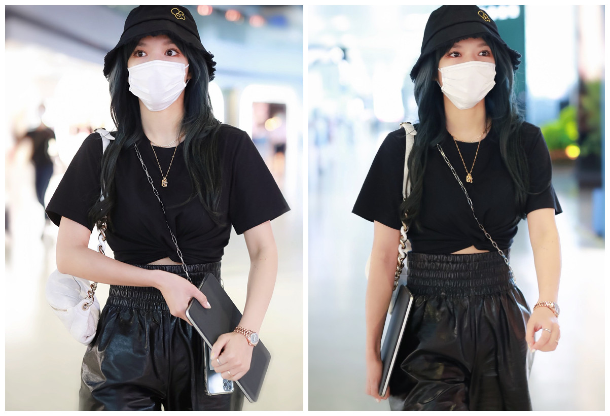 程潇镂空牛仔外套拼接皮裤,程潇颜值不输四千年