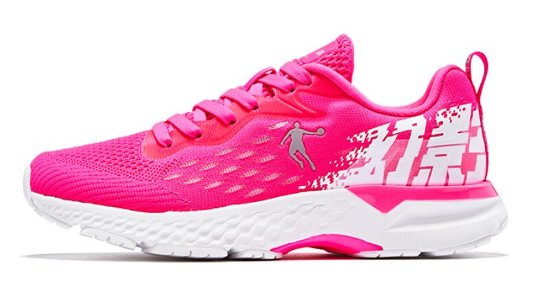 亚瑟士跑鞋和国产跑鞋,耐克跑鞋和国产跑鞋