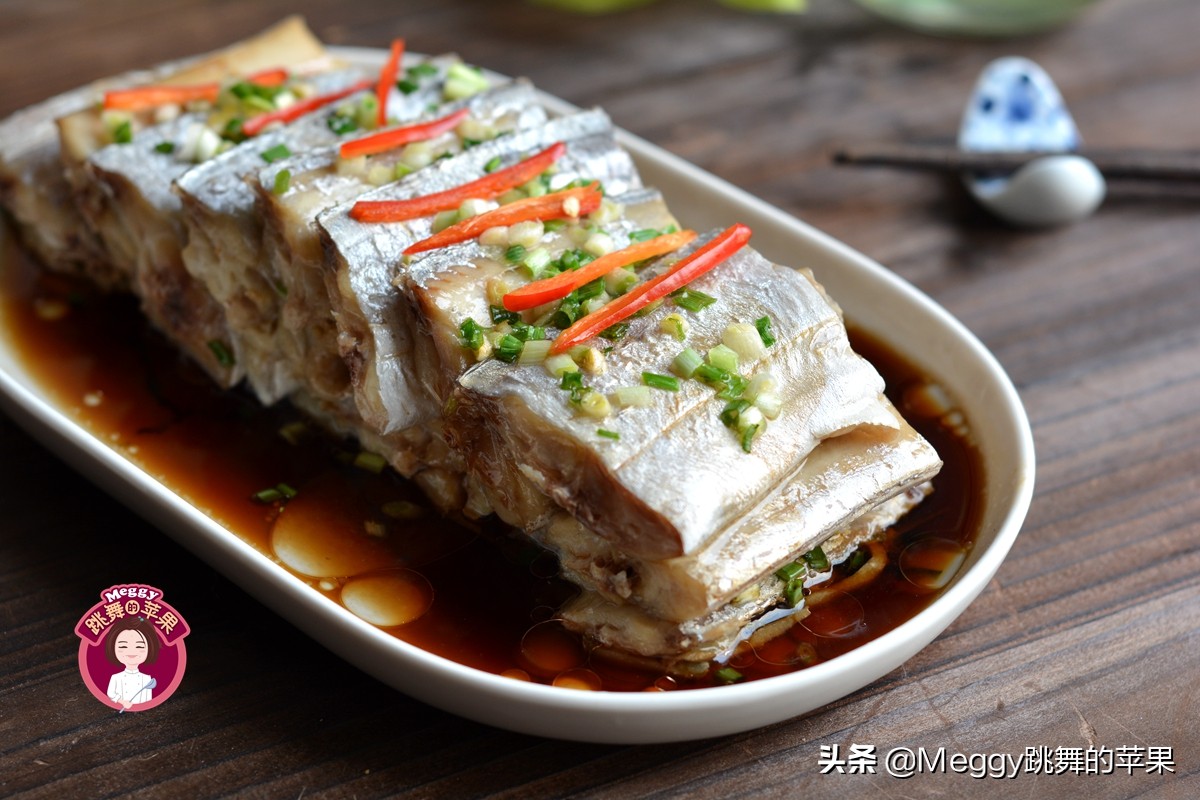 秋天怎样做鱼好吃有营养,秋天要多吃鱼教你一个新做法