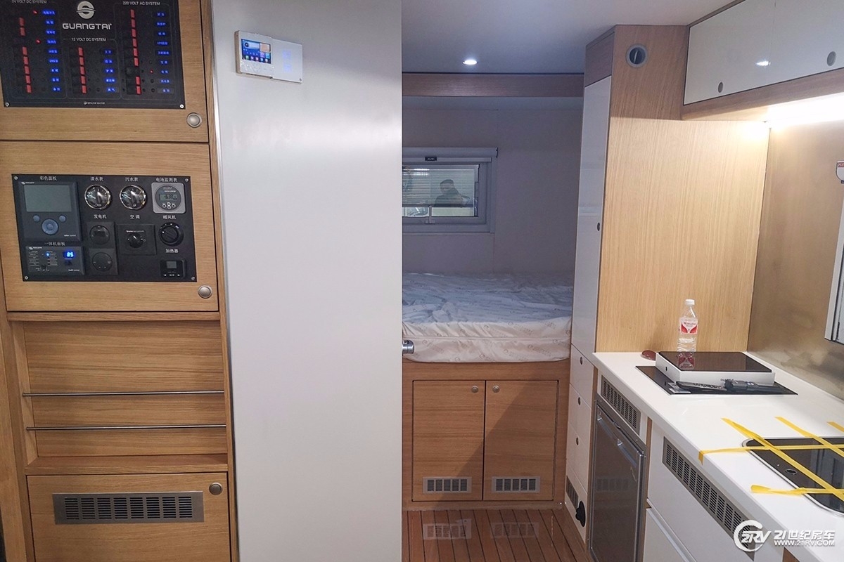 最适合中国的豪华越野概念房车,超硬核房车