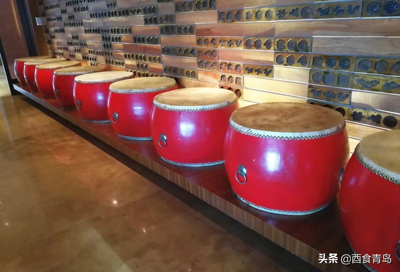 普京大帝在青岛吃的烤鸭,也是我的最爱,除了贵没毛病