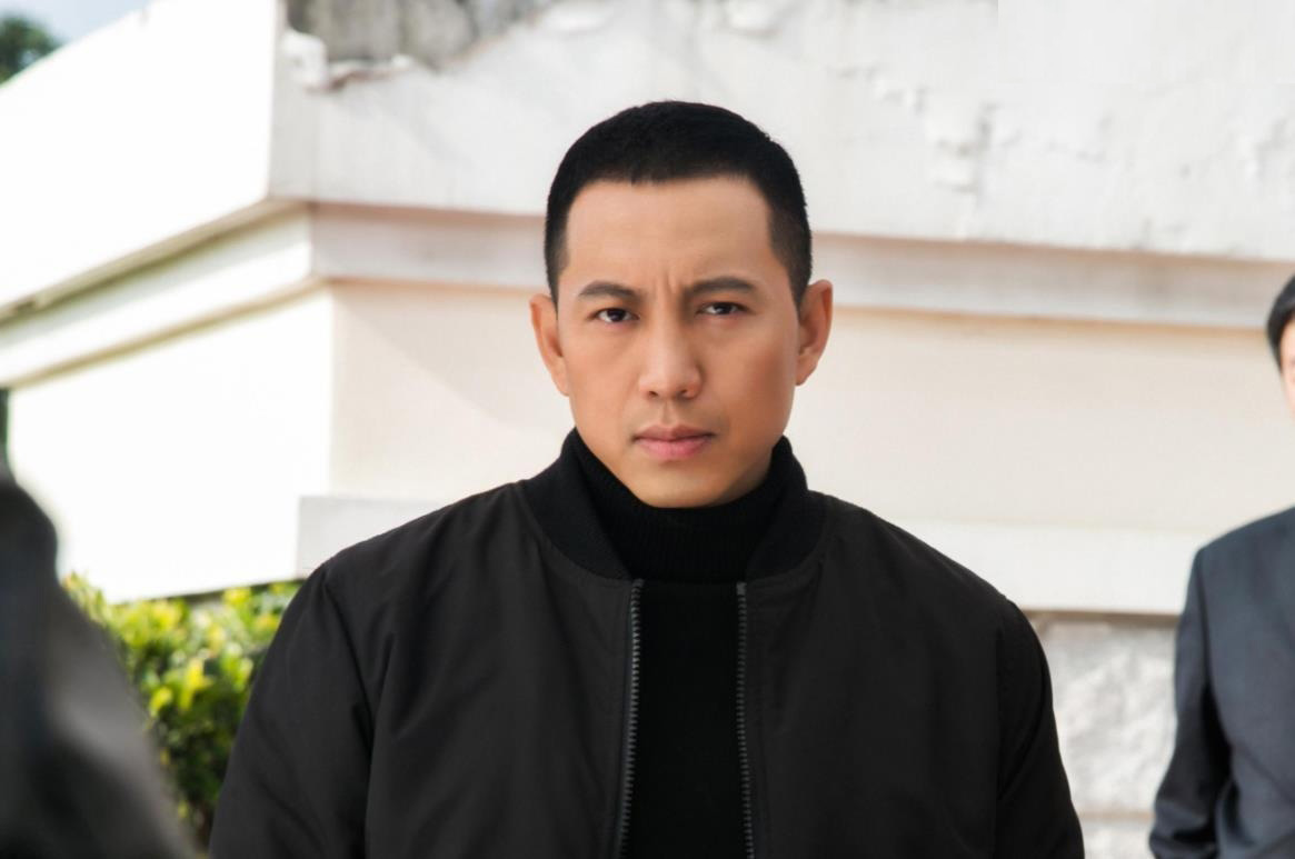 女星阿斯茹悲壮的爱情宣言：要是你瘫痪了，我就做你的双腿