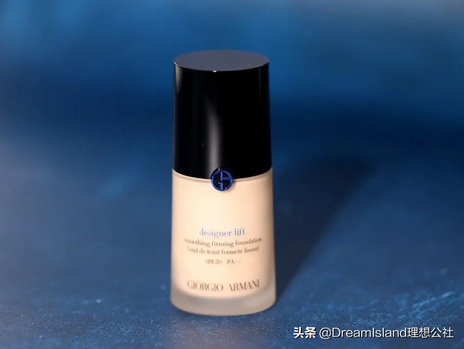 秋冬水润的粉底液,秋冬水润持妆粉底液