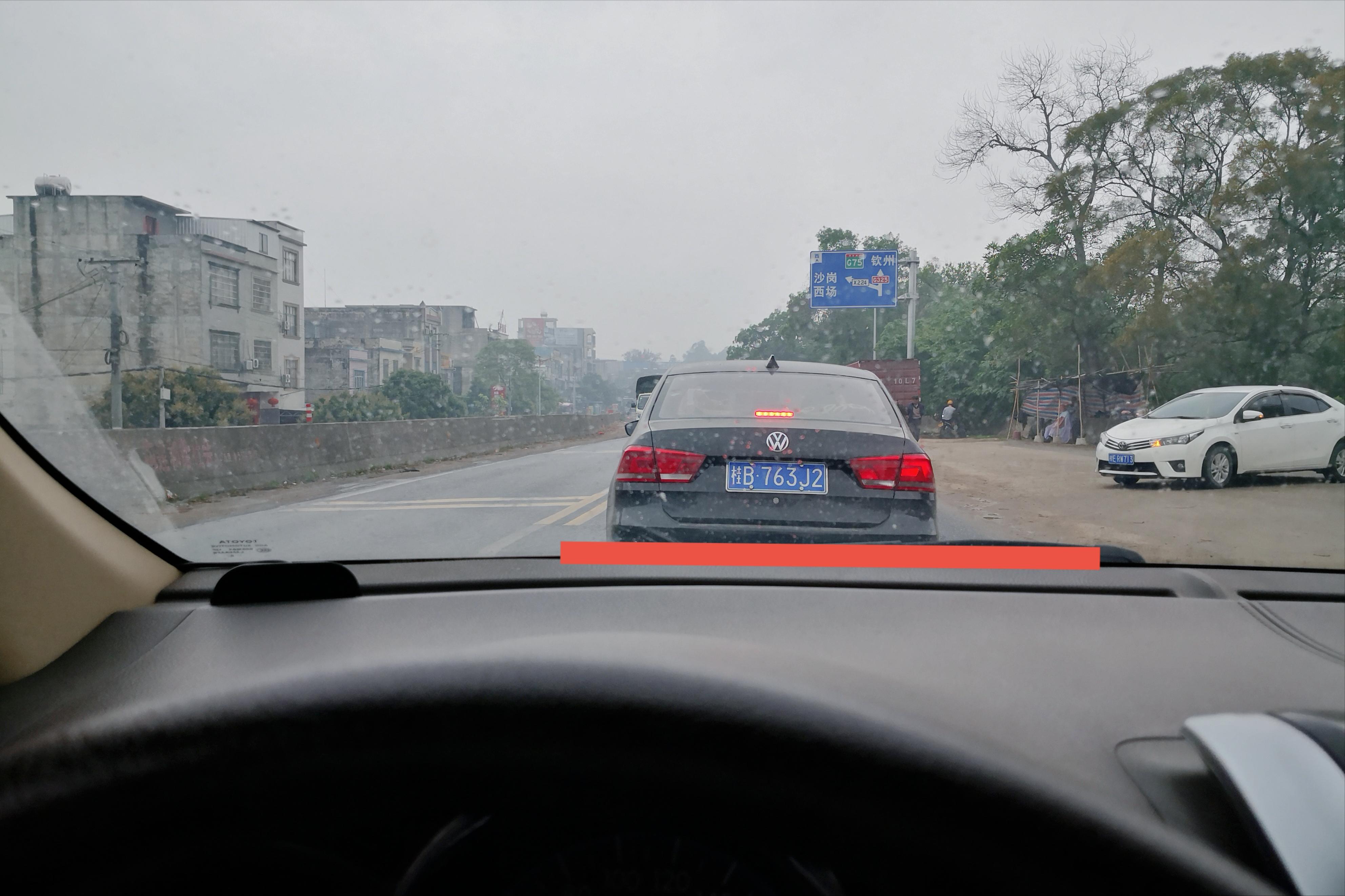 怎么样才能正确的踩刹车,刹车怎么踩又慢又平稳