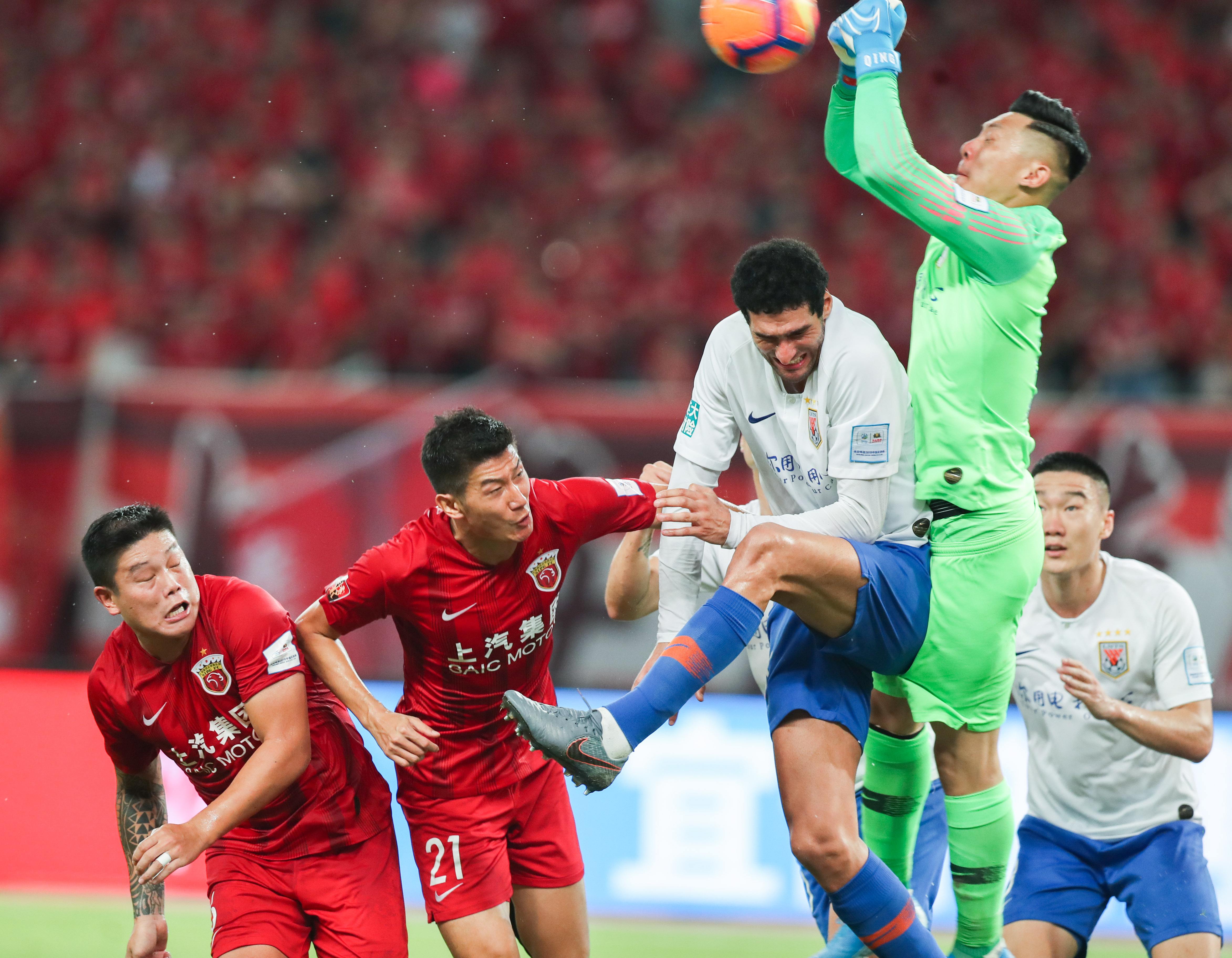 济南文旅带山东鲁能重现辉煌,口号震天响