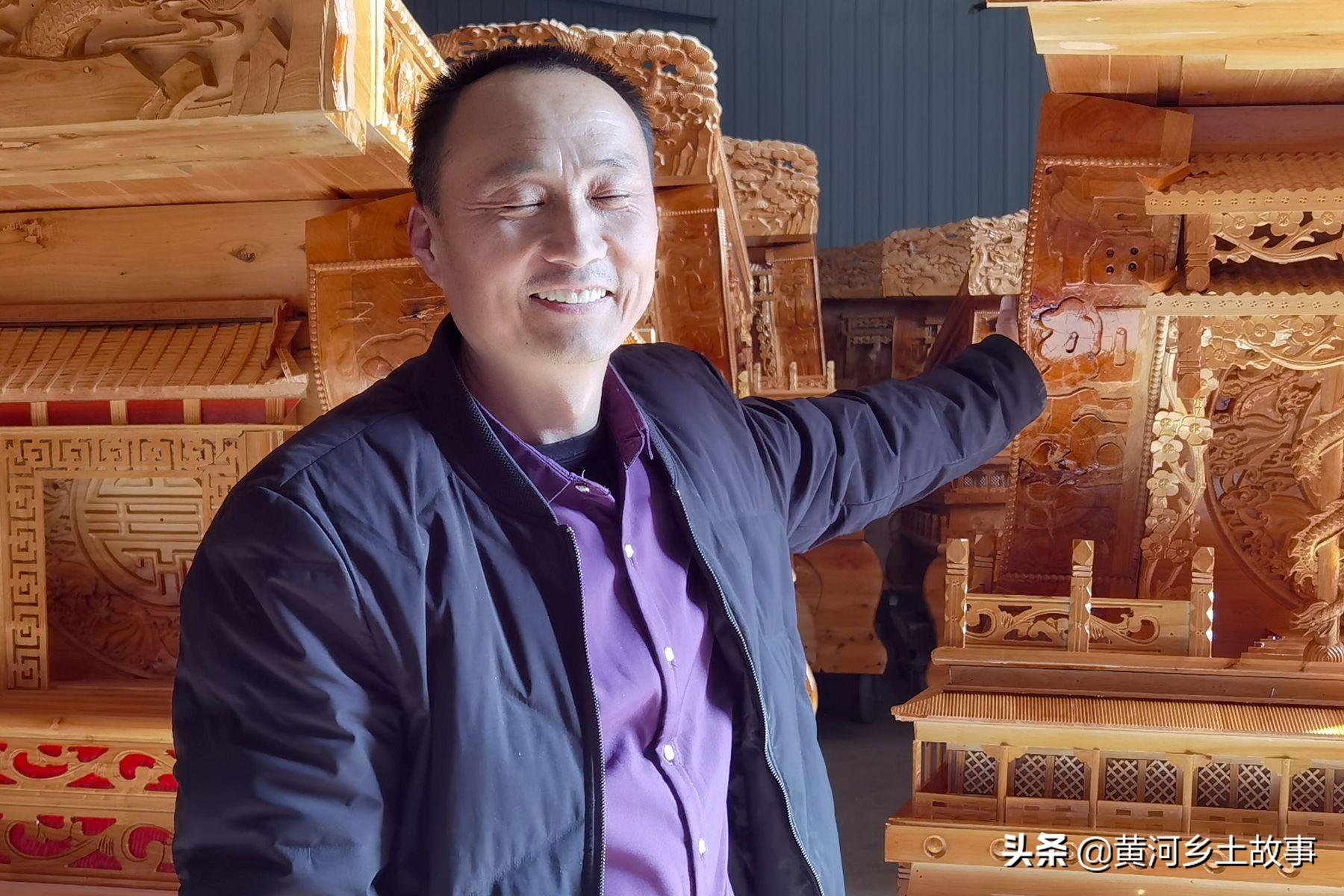 山西农民自制棺材,山西农民大哥做棺材