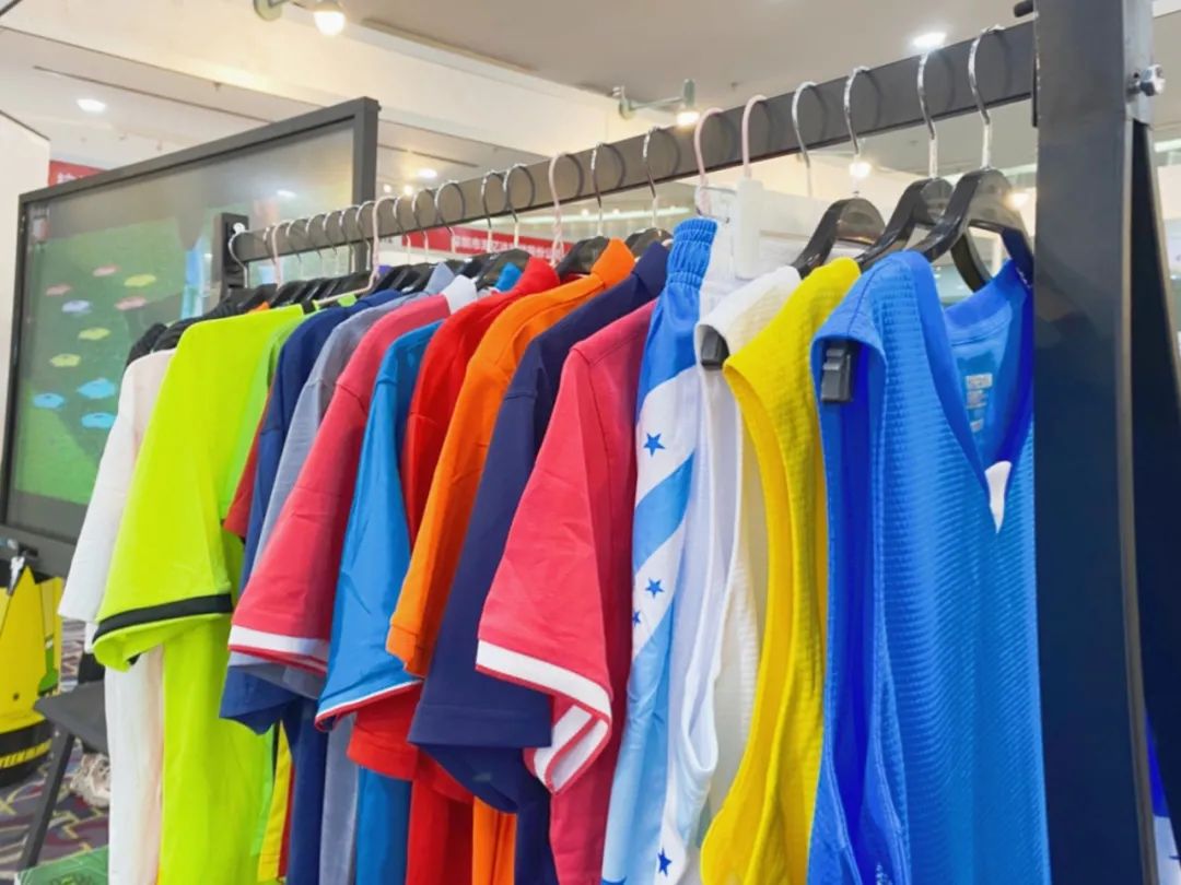 派迪茵足球训练,派迪茵校园足球