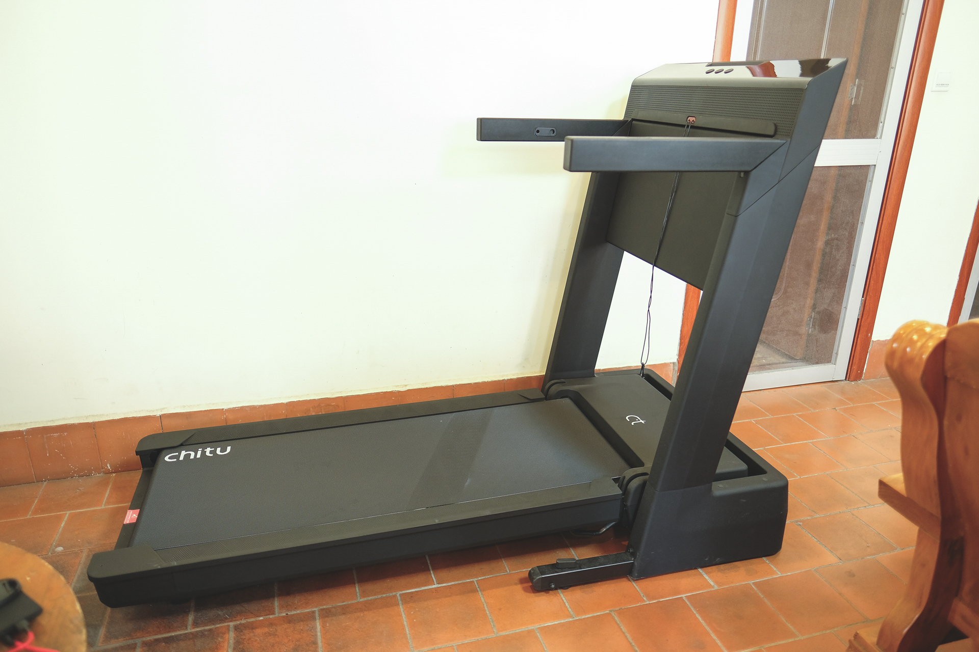 赤兔跑步机折叠,赤兔跑步机和米家跑步机