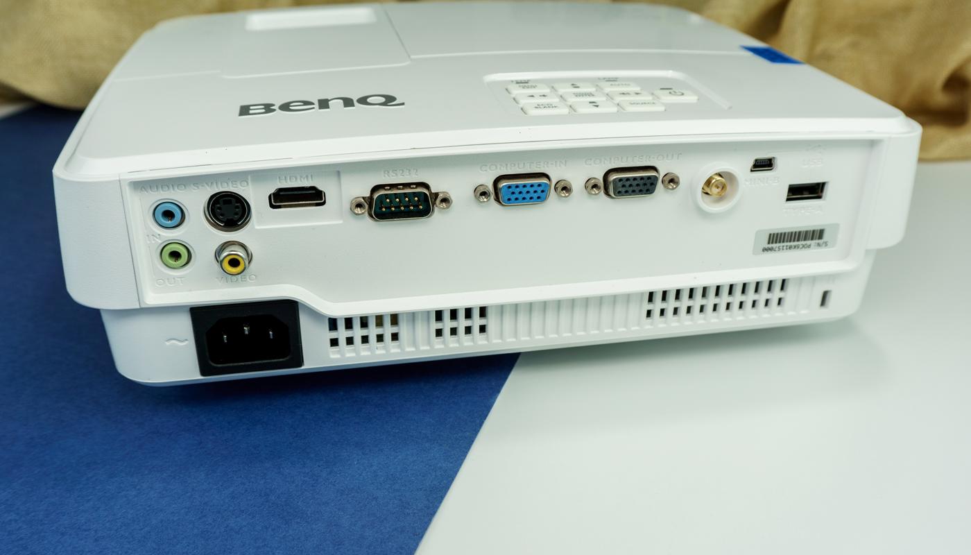 商务投影机有哪些功能,商务投影机家用效果好吗