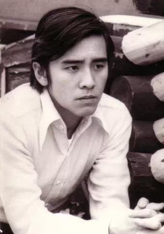 历代版本黄药师,盘点五版黄药师