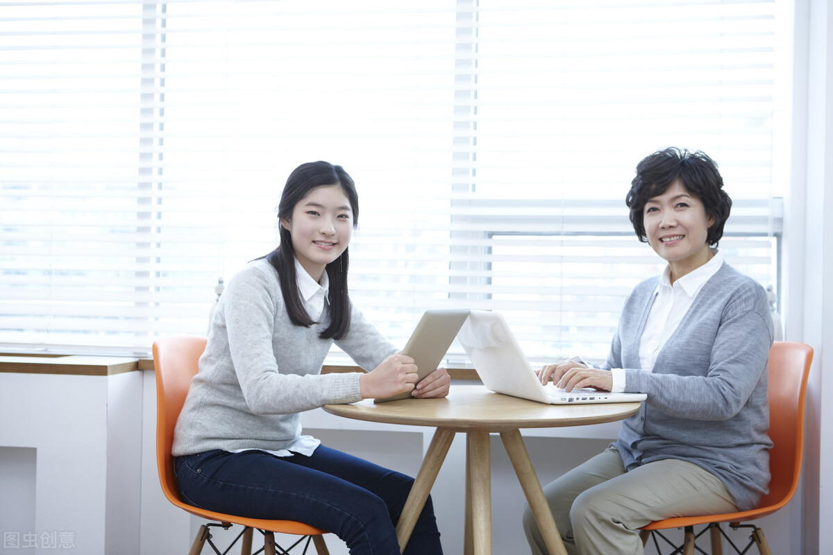 成年人跟妈妈吵架了如何道歉,如果和自己母亲发生争执怎么办