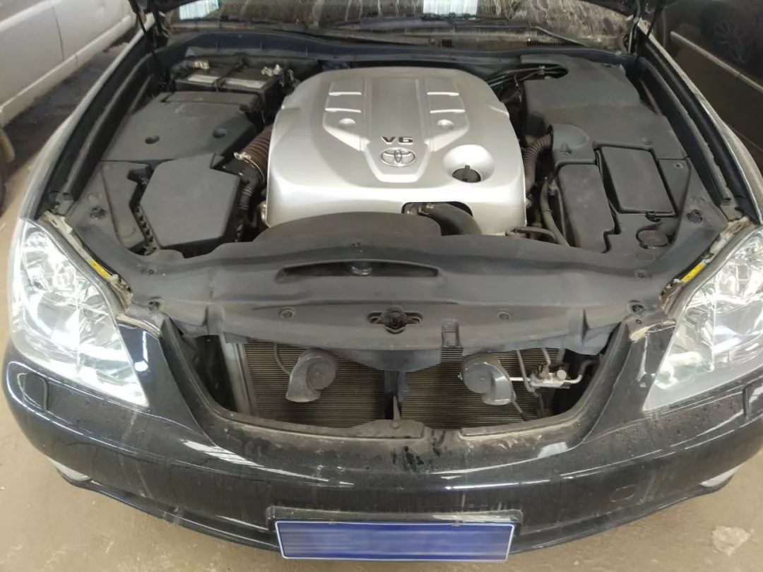 13代皇冠拍卖最高价,12代皇冠拍卖40多万