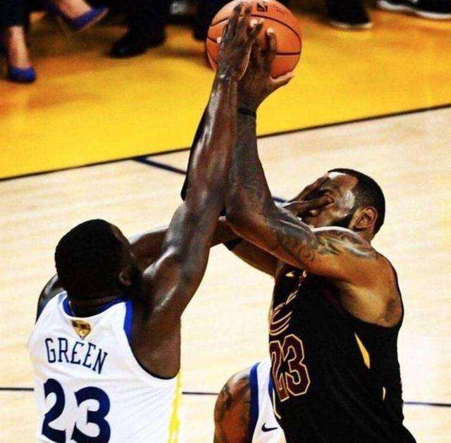 2017年勇士垫脚小卡,17年勇士垫脚小卡