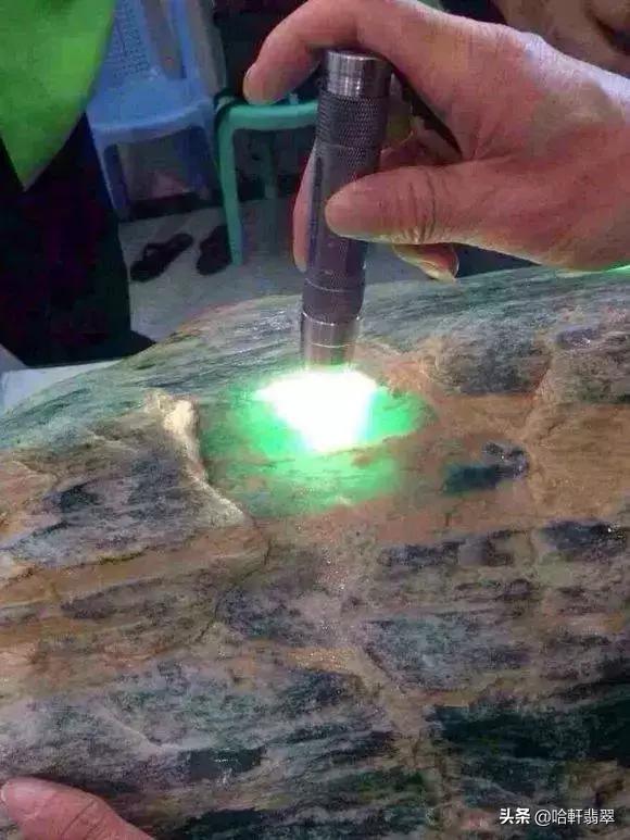 全国最贵翡翠原石,史上最贵的翡翠标王