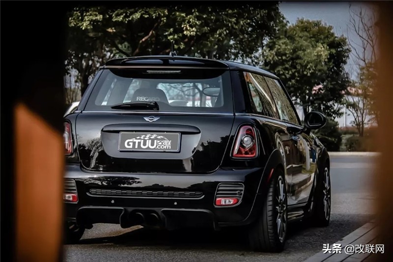 这是情怀体现的MINIR56JCW帅到爆炸