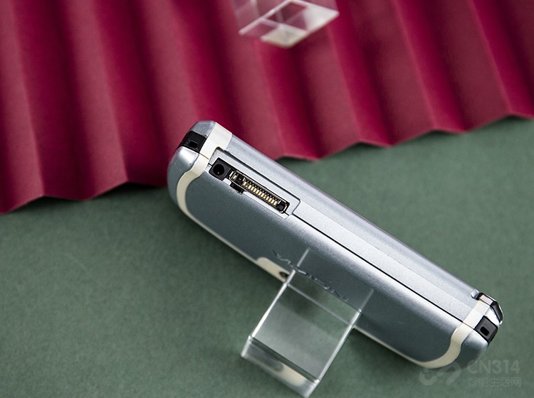 诺基亚7710最高价,诺基亚7710经典