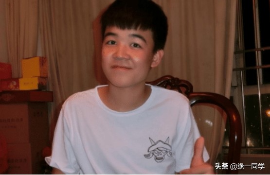 变形计易虎臣回到农村,变形计易虎臣当老板