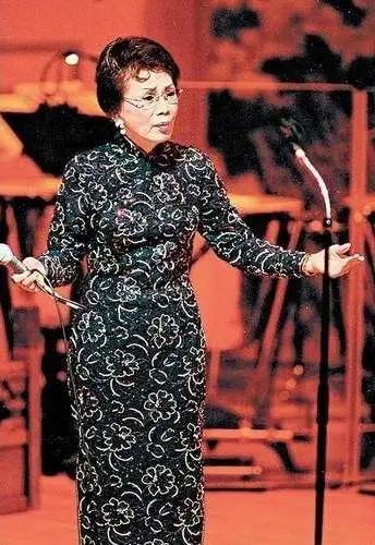 三房太太,13名子女,争夺几百亿家产,霍家宫斗比港剧精彩多了