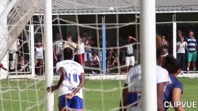 打到自闭！弗拉门戈女足56-0狂虐格雷米奥