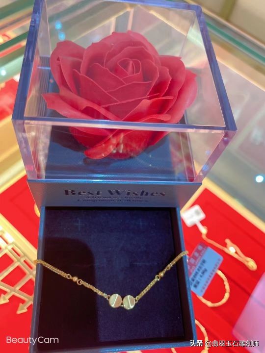 结婚三金买多少克黄金合适,结婚三金是黄金好还是白金好