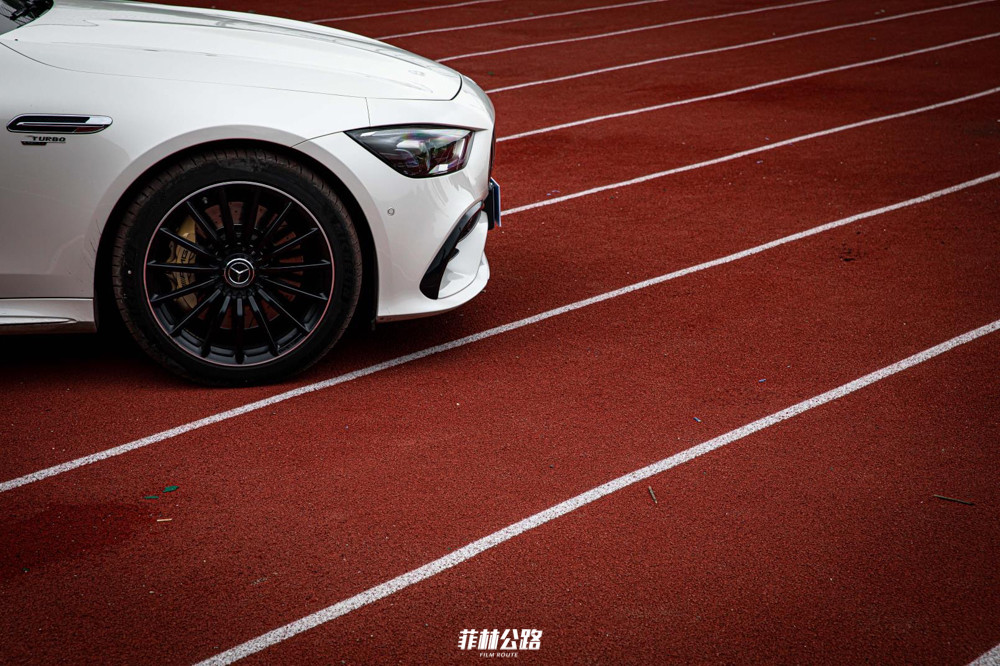 2022款amggt53夜晚试驾,试驾奔驰amg53gt四门