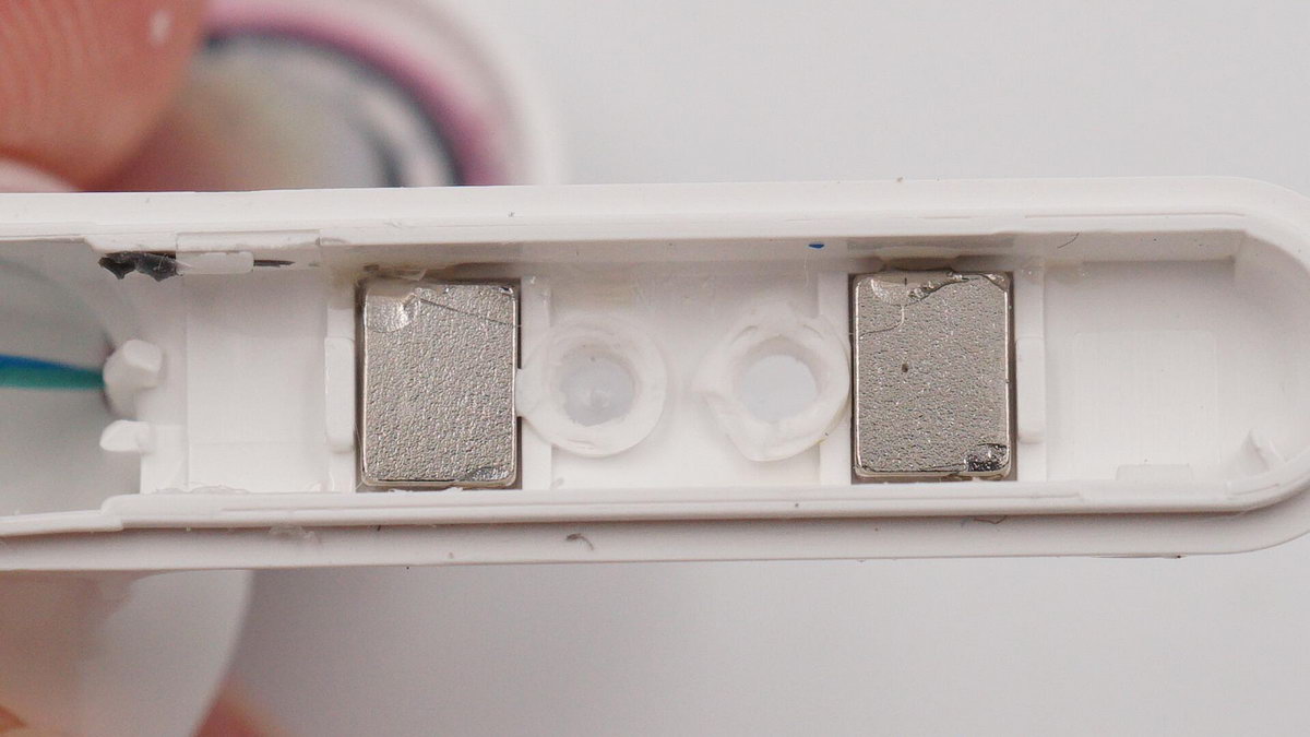 远销非洲的TWS真无线耳机应该注意什么?拆解传音TECNOBuds2看看