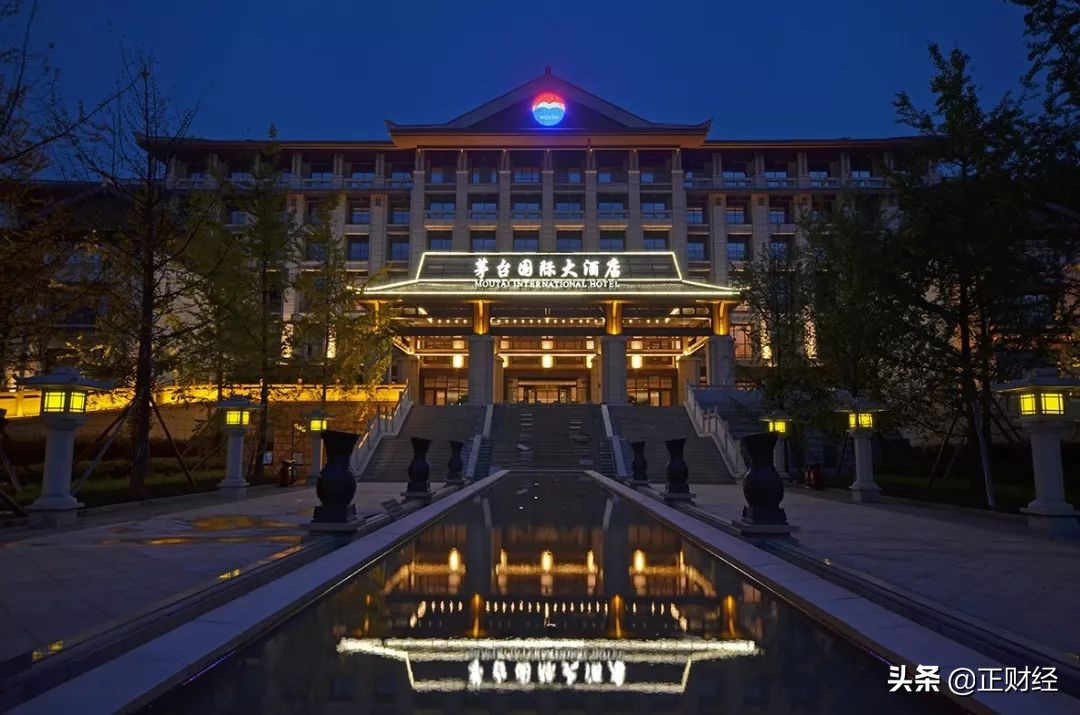 茅台为什么最近降价好快,2014年的茅台为什么跌这么多